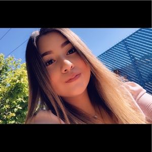 Meet your Posher, Nayeli